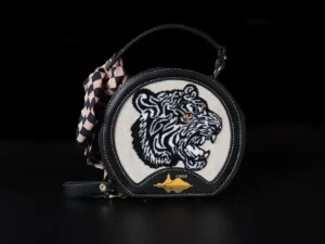 Oriental Artistic Gems:The Embroidered Leather Collection