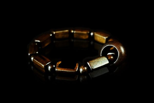 Sandalwood Bead Bracelet: Echoes of Ancient Temples